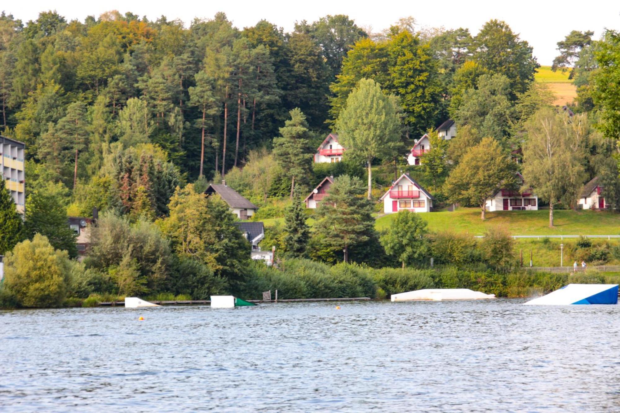 Fh "Baeren Ecke" Am See Im Hessischen Bergland Kirchheim  Exterior foto