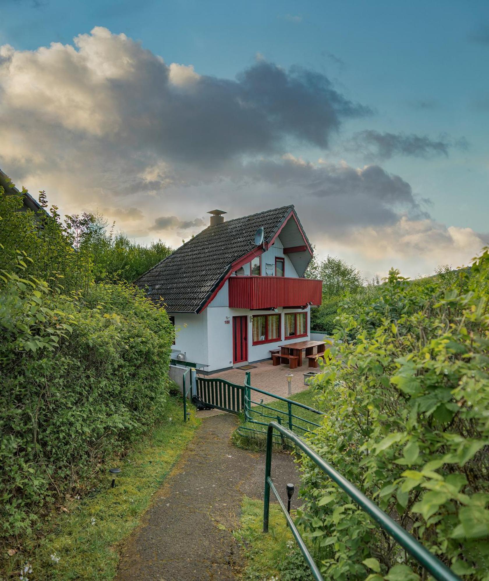 Fh "Baeren Ecke" Am See Im Hessischen Bergland Kirchheim  Exterior foto
